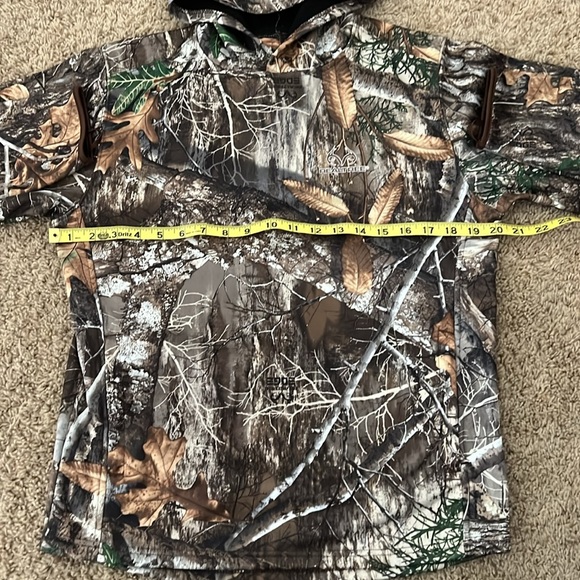 Realtree edge fleece sweatshirt, size extra large - Picture 3 of 8